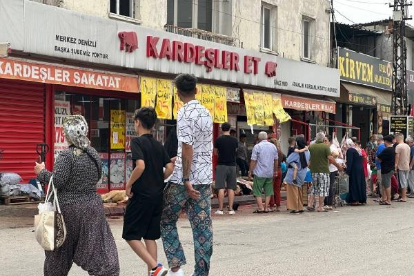 Adana'da 'Kurban Bayramı' manzaraları