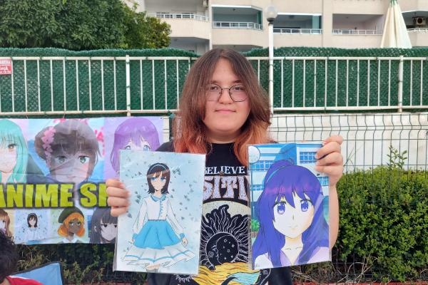 Anime karakterlere hayat veren Ada Nur, resimlerini sergiledi