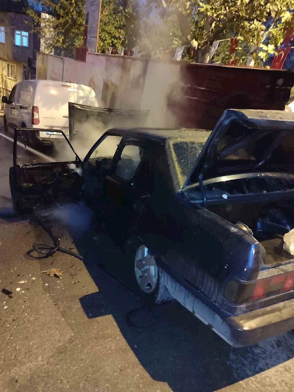 Kahramanmaraş’ta otomobil yangını
