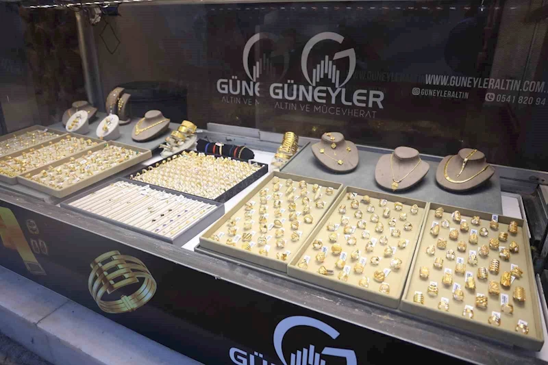 Piyasalardaki sahte dolar söylentisi altına olan rağbeti arttırdı
