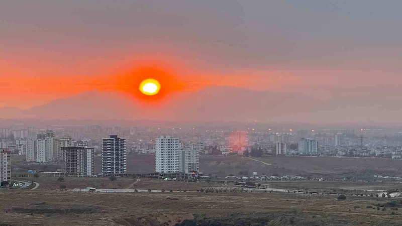 Gün doğumu kartpostallık görüntüler oluşturdu
