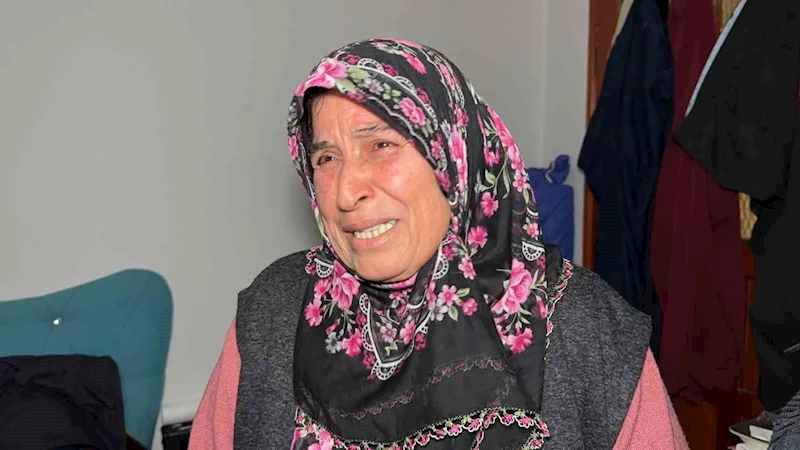 "Kafama silah dayayıp altınlarımı çaldılar" diyen kadının bilezikleri kumar oynayan oğluna verdiği ortaya çıktı
