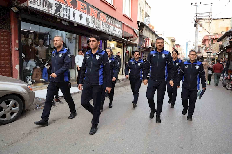 Adana’da zabıtadan usulsüzlüğe geçit yok
