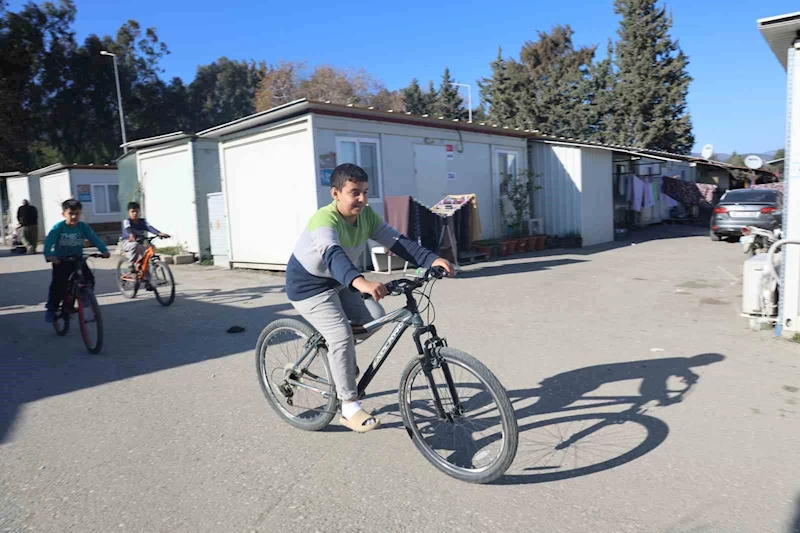 Bisikleti çalınan depremzede çocuk, hırsızlara seslendi: 