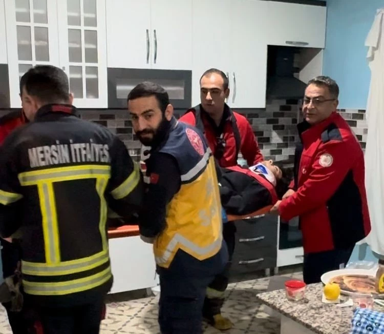 Mersin’de 3. kattan havalandırma boşluğuna düşen çocuk hayatını kaybetti
