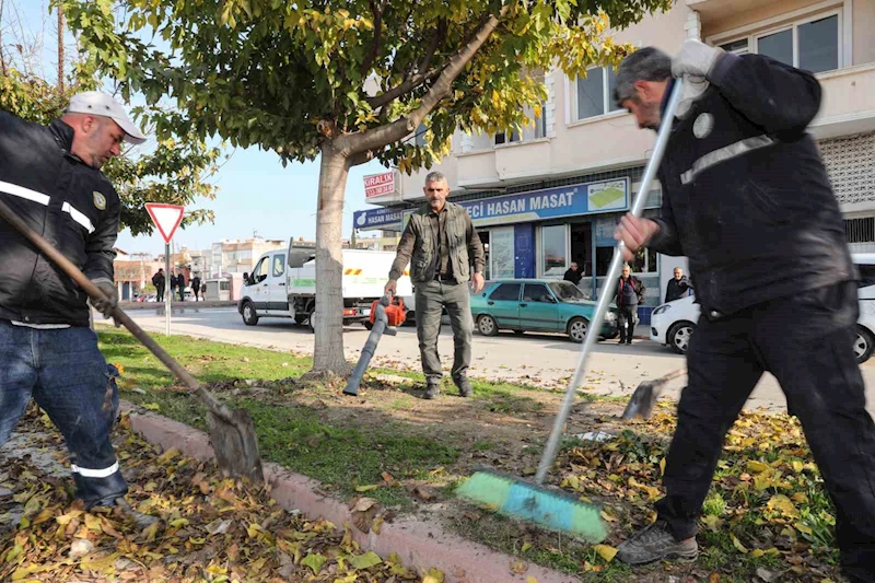 Büyükşehir ve Yüreğir Belediyesi’nden ortak temizlik çalışması
