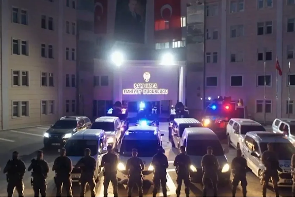 37 İlde FETÖ Operasyonu: 121 Şüpheli Yakalandı