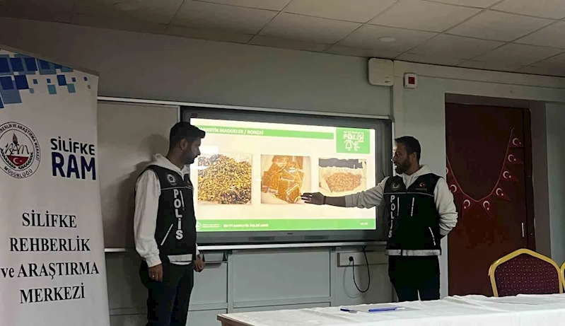 Silifke’de öğretmenlere bağımlılıkla mücadele konusunda bilgilendirme yapıldı
