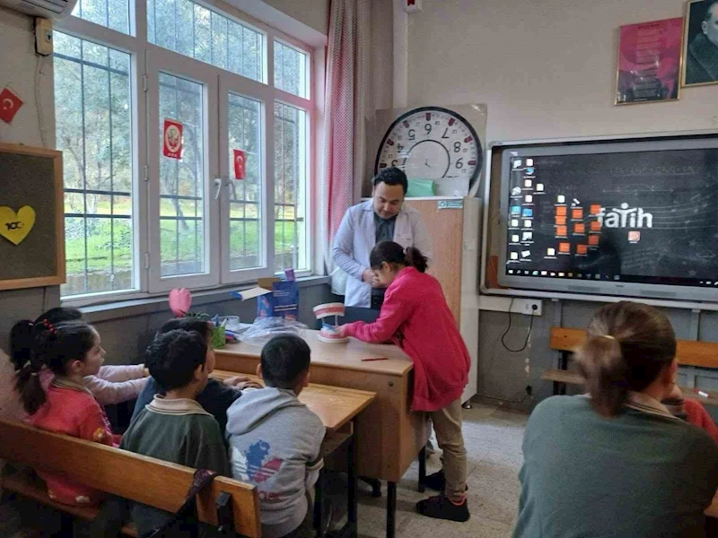 Bozyazı’da öğrencilere ’Ağız ve Diş Sağlığı’ eğitimi verildi
