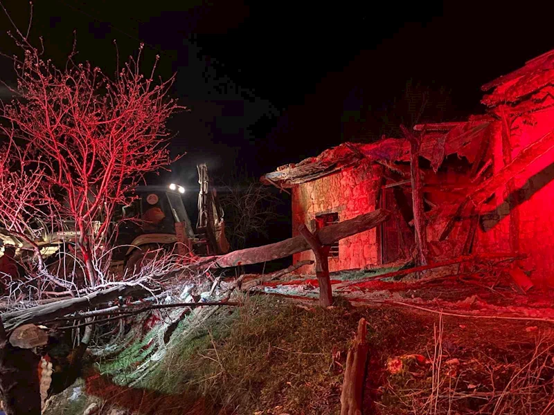 Mersin’de ev yangını: 1 ölü
