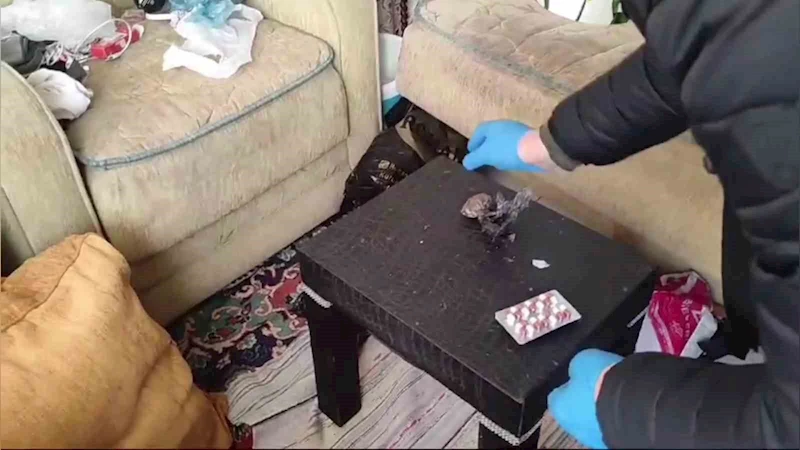 Uyuşturucu satan 50 torbacı tutuklandı
