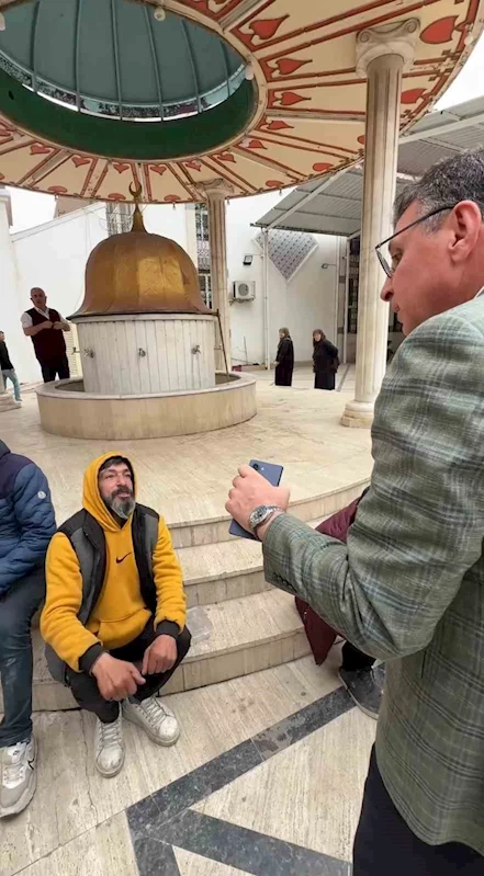 Başkan Dönmez, sokakta yaşayan 3 vatandaşa devletin şefkat elini uzattı
