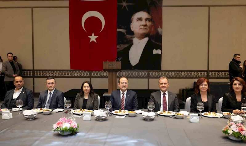 Başkan Seçer, Vali Pehlivan için düzenlenen veda programına katıldı
