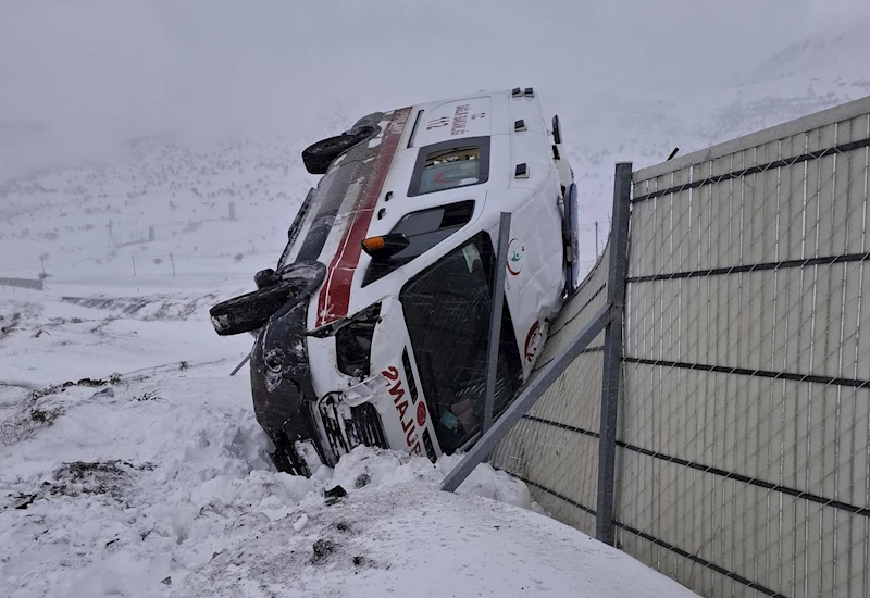 Kahramanmaraş’ta ambulans kazası: 3 yaralı
