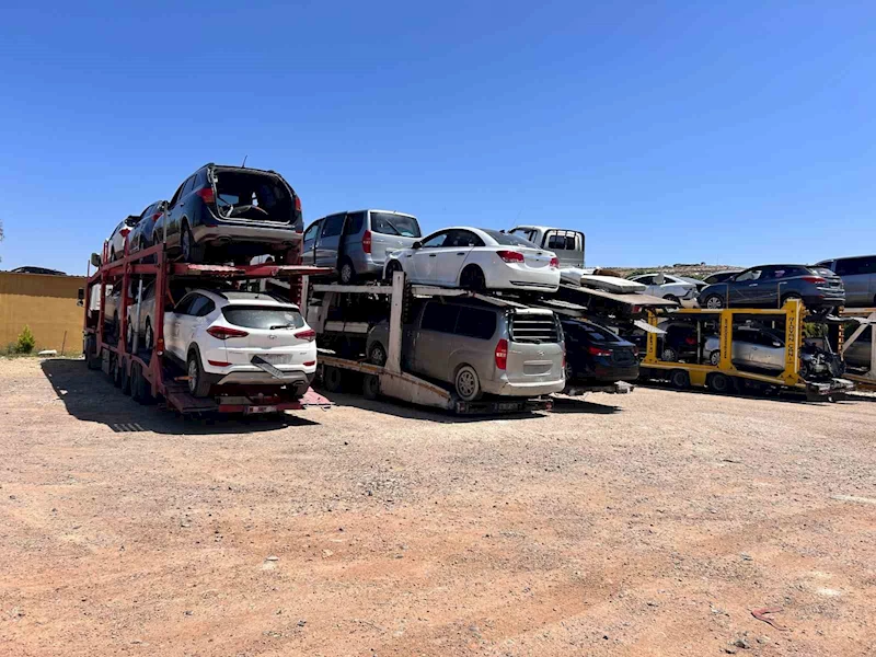 Cilvegözü’nde tırların bayram öncesi yoğunluğu devam ediyor
