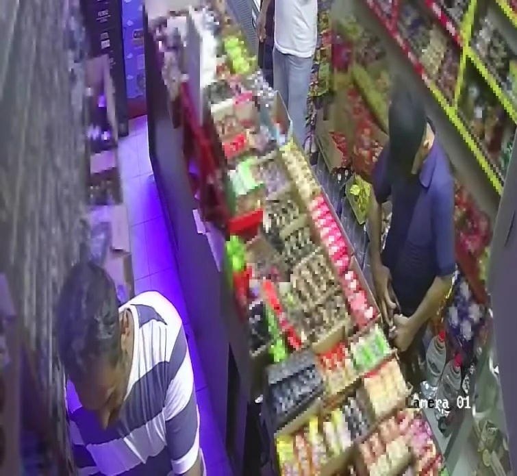 Yankesicilik yaparken önce kameraya sonra polise yakalandı: 