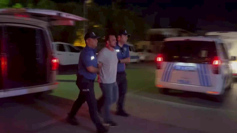 Hırsızlıktan 30 yıl ceza aldı, gezerken polise yakalandı
