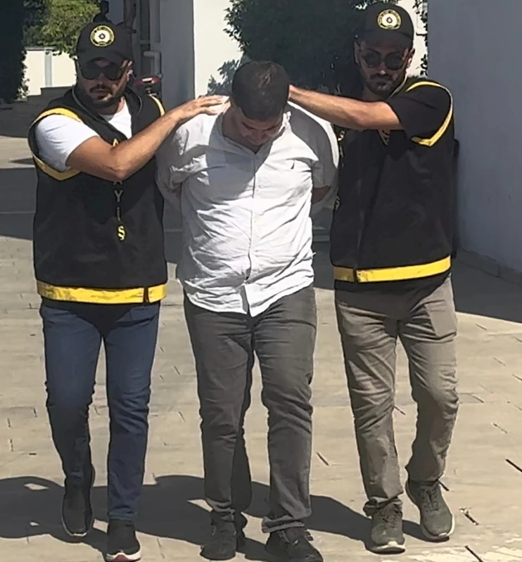 Sebebi ’Su’ çıktı: Başkanın koltuğunu kurşunlamıştı, yakalanıp tutuklandı
