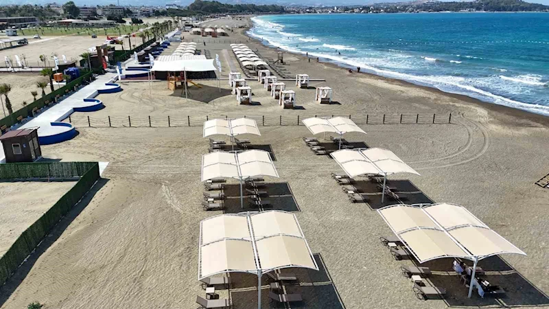 Hatay Büyükşehir Belediyesi tarafından yapımı tamamlanan Alakop Plajı hizmete açıldı
