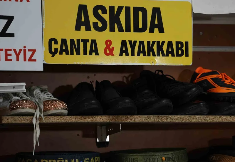 ’Askıda ayakkabı ve çanta’ yüzleri güldürdü

