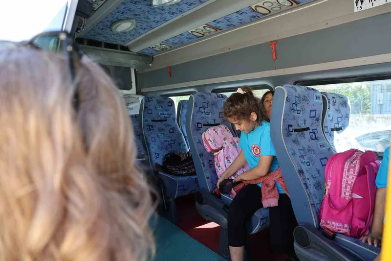 "Ben bu işi yaparım" diyerek direksiyona geçti, öğrencilerin "Songül ablası" haline geldi
