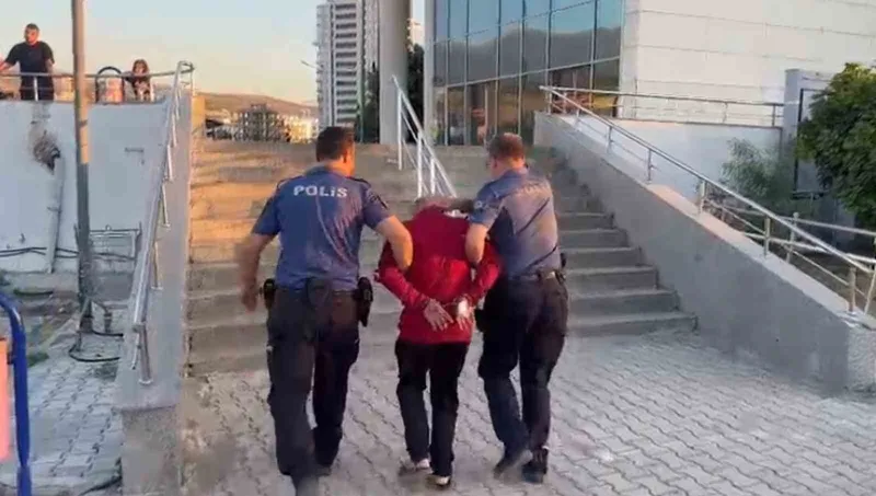 Hatay’da asayiş operasyonu; aranan 5 kişi yakalandı
