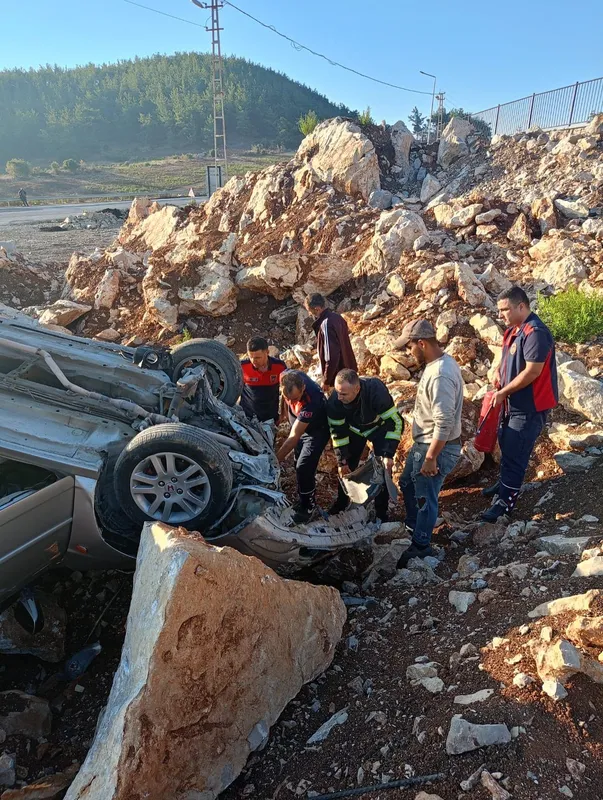Takla atan aracın sürücüsü yaralandı
