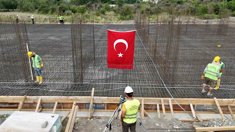 HBB, Ocaklı Mahallesi’ne çok amaçlı salon inşa ediyor
